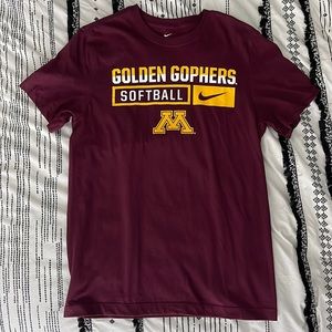 Nike Small Women’s Golden Gophers